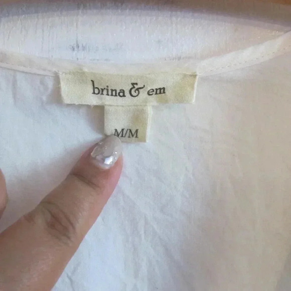 BRINA & EM BEIGE BOHO STLYE TOP  SIZE MEDIUM - Picture 8 of 10